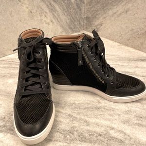 L. Paolo wedge sneaker. Size 8. Black, only worn a couple times.
